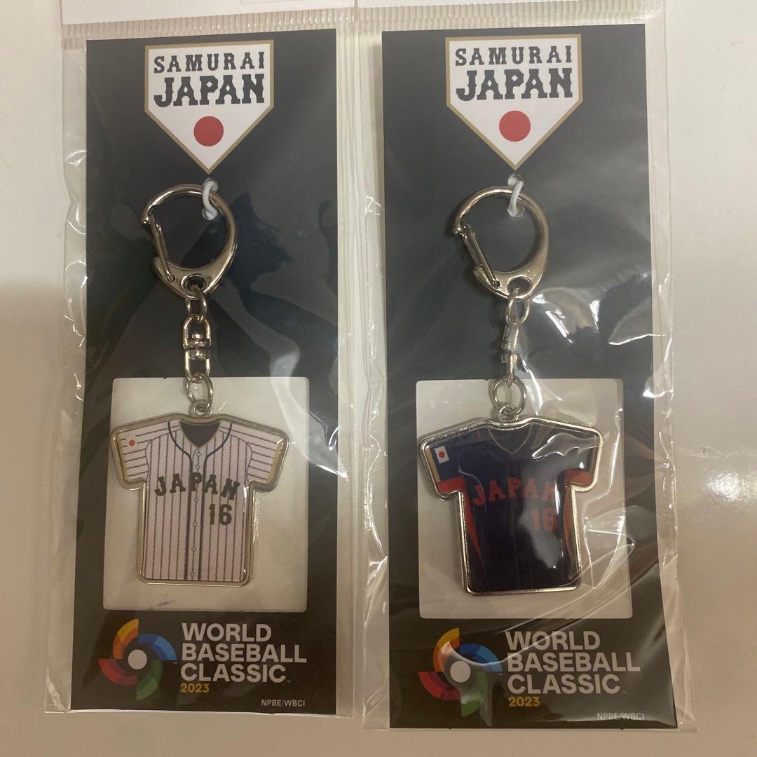 WBC大谷選手ユニフォームキーホルダー2種セット - メルカリ