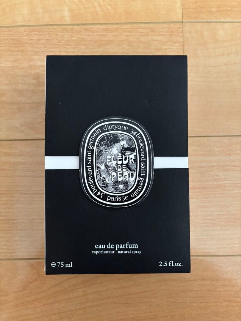 diptyque Fleur de Peau 75ml 香水 箱のみ - メルカリ