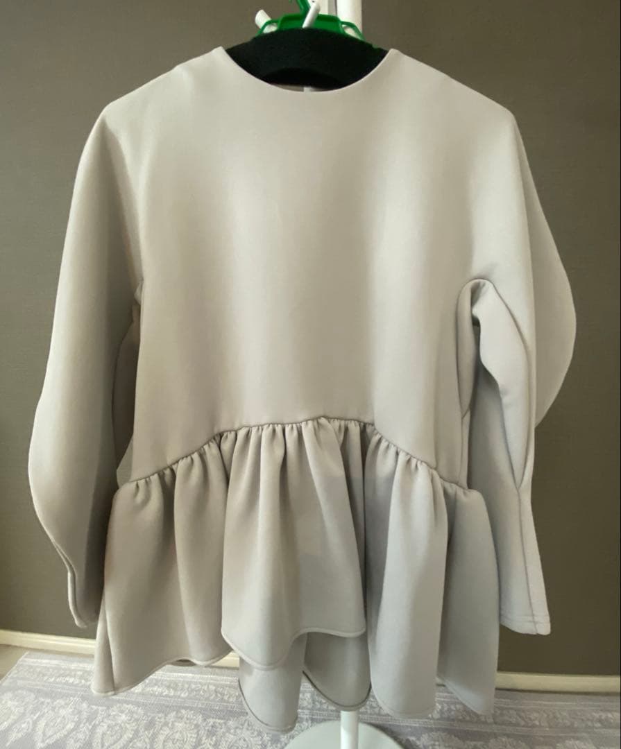 ツルバイマリコオイカワ キリル　ベージュ　グレー　長袖 Kirill＜ONLINE限定＞ | ALL | TSURU By MARIKO OIKAWA