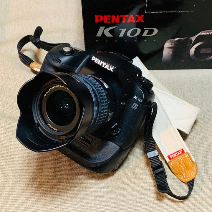 PENTAX K10D 美品 (バッテリーグリップ+標準ズームレンズ付） - メルカリ