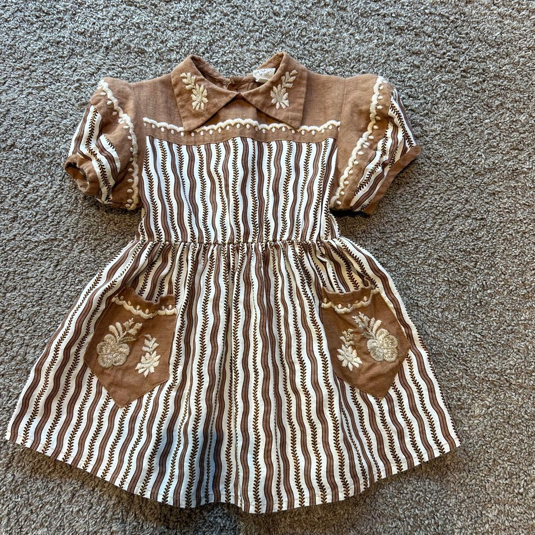 Apolinaストライプ刺繍ワンピース 2-3y - メルカリ