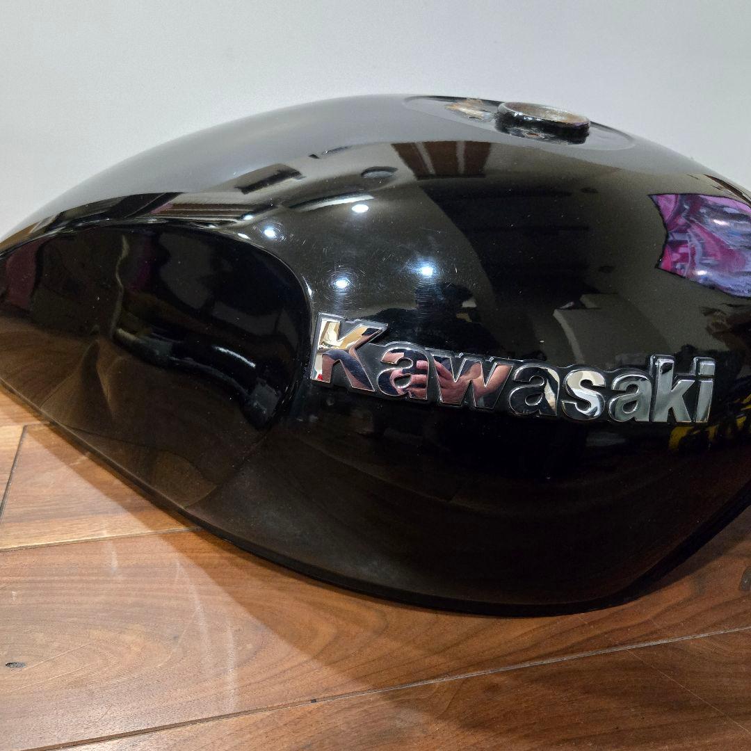 ゼファー1100 ガソリンタンク - メルカリ