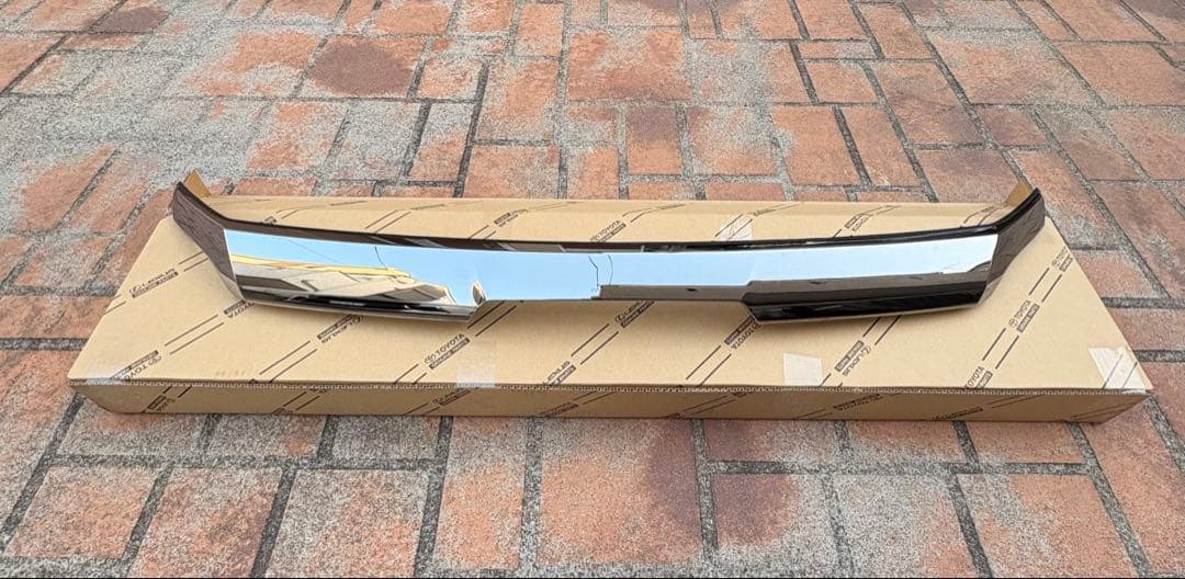 30系 ヴェルファイア 前期 純正 ボンネットモール（スモークメッキ） ☆ トヨタ 純正 新品 ヴェルファイア 30 AGH30 フードモール