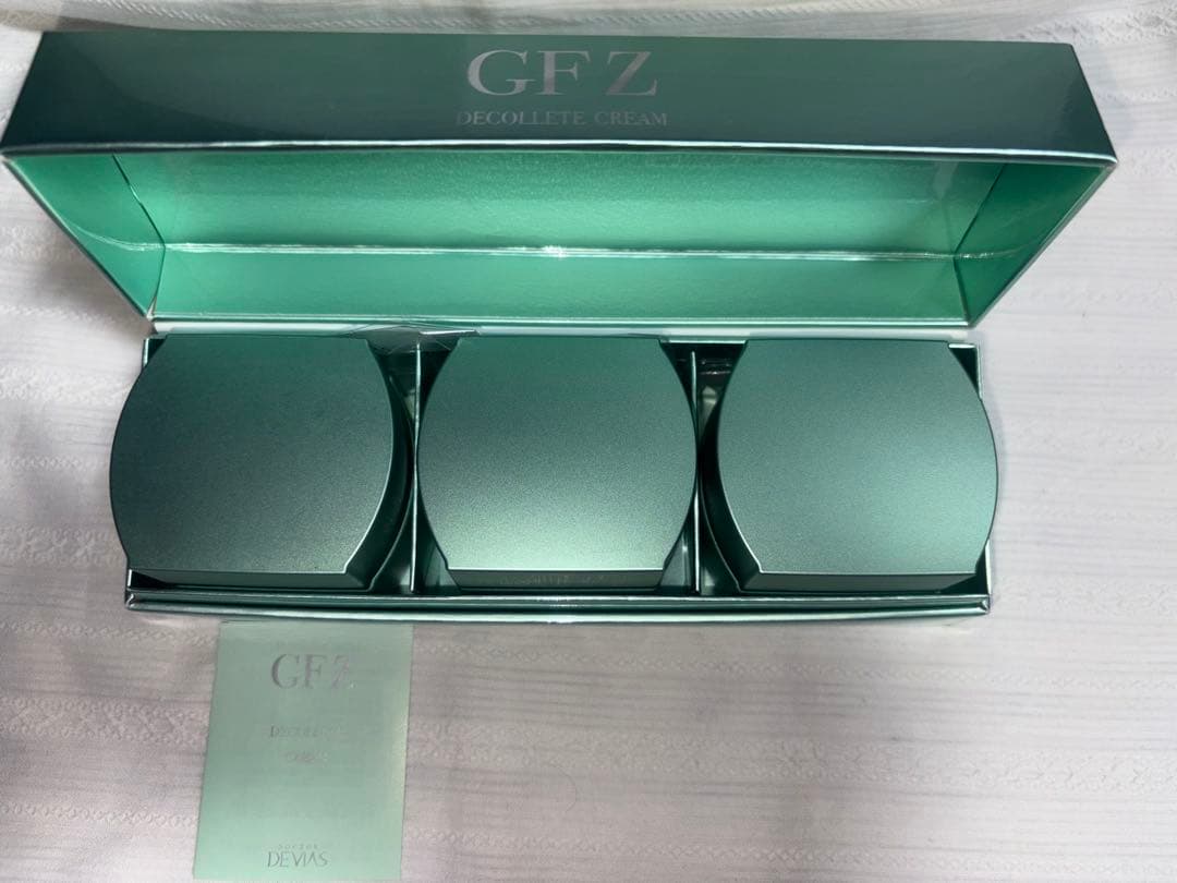⑩DRデヴィアス デコルテクリーム GF Z 3個セット ギフトボックス入り