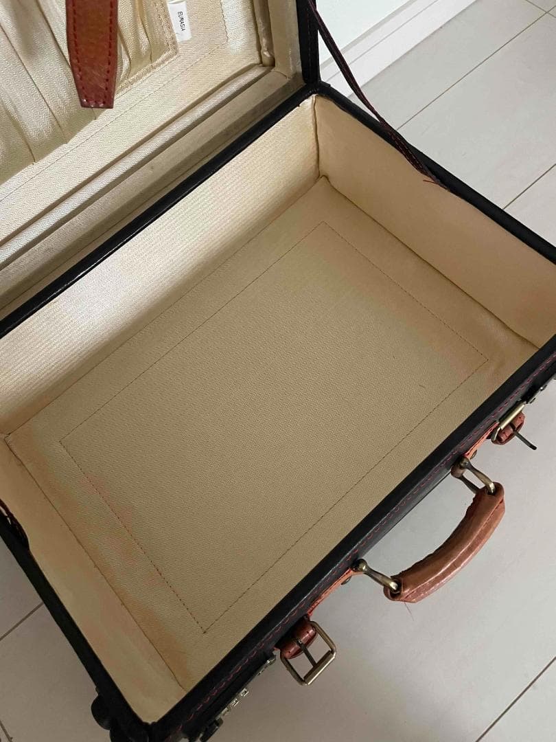 ユーラシアトランク　本革黒キャメル　機内持ち込み　キャリーカート　旅行鞄　シフレ