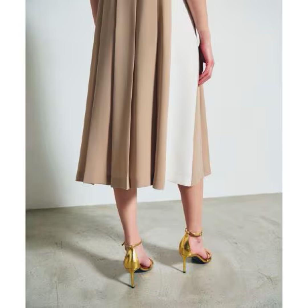 グレースコンチネンタル ラインバイカラードレス ベージュ 36 - メルカリ