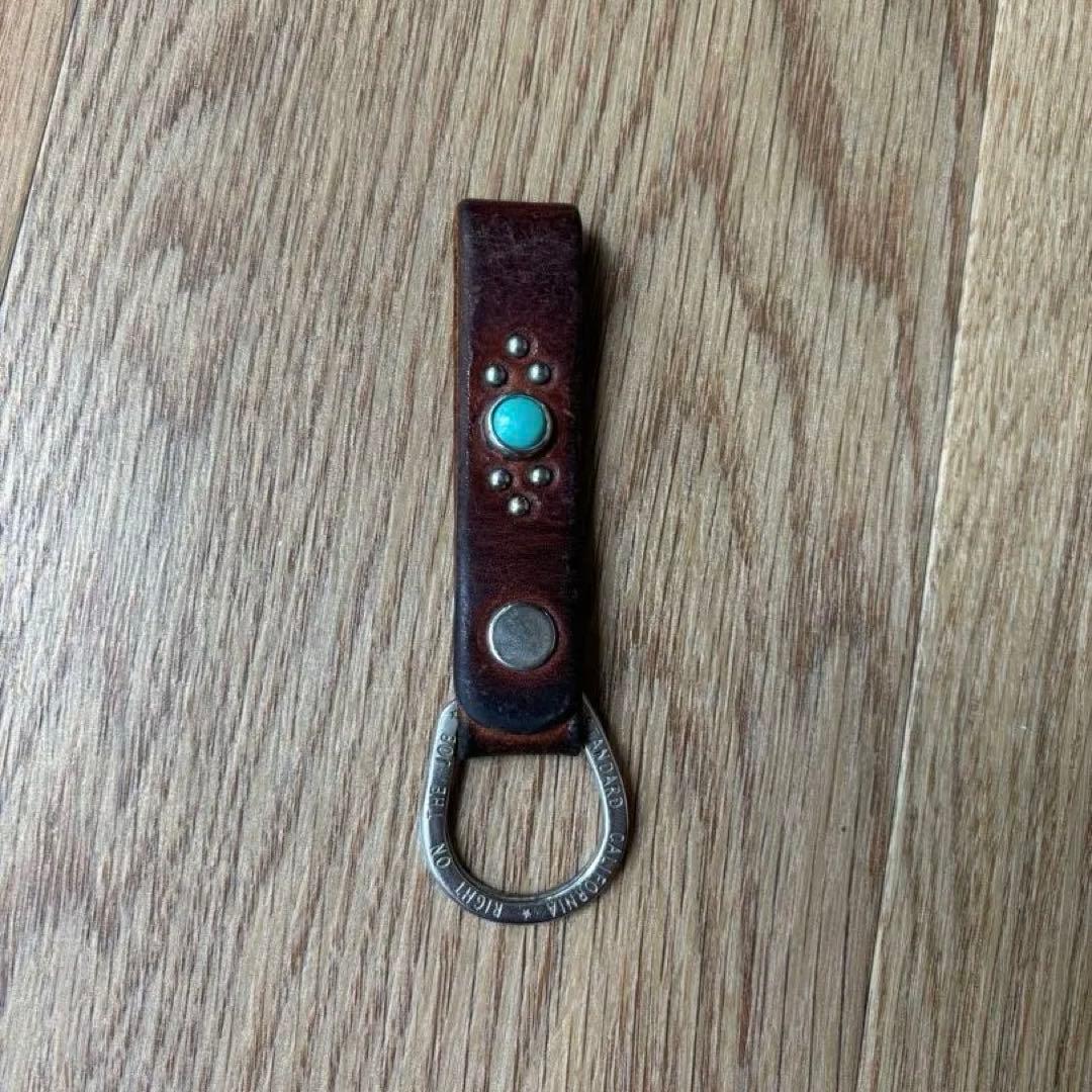 HTC キーホルダー ターコイズ シルバースタッズ キーリング - メルカリ