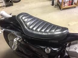ハーレー スポーツスター 〜03 ホットドック シート - メルカリ