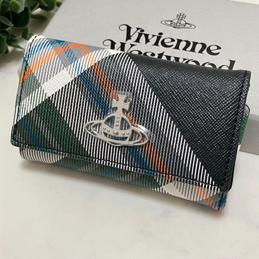 【新品未使用】Vivienne Westwood ✨キーケース　チェック柄