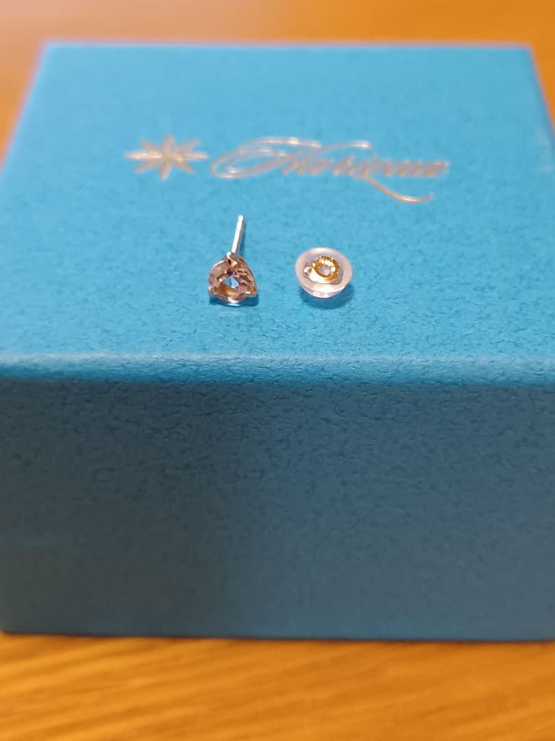 ☆ハリックァ☆*希少ブラジル産レムリアンシードクォーツ片耳ピアス