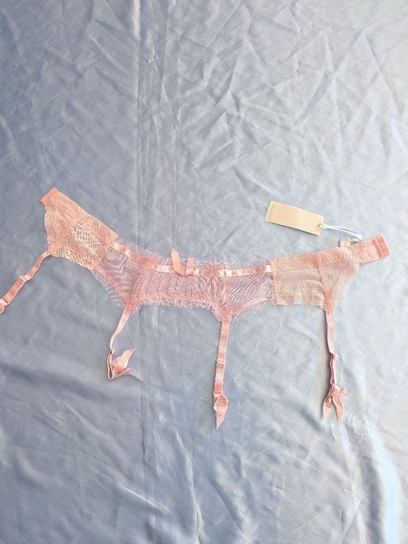 イギリス高級ランジェリー　CHARNOS　ブラ　タンガ　ガーターベルト　セット