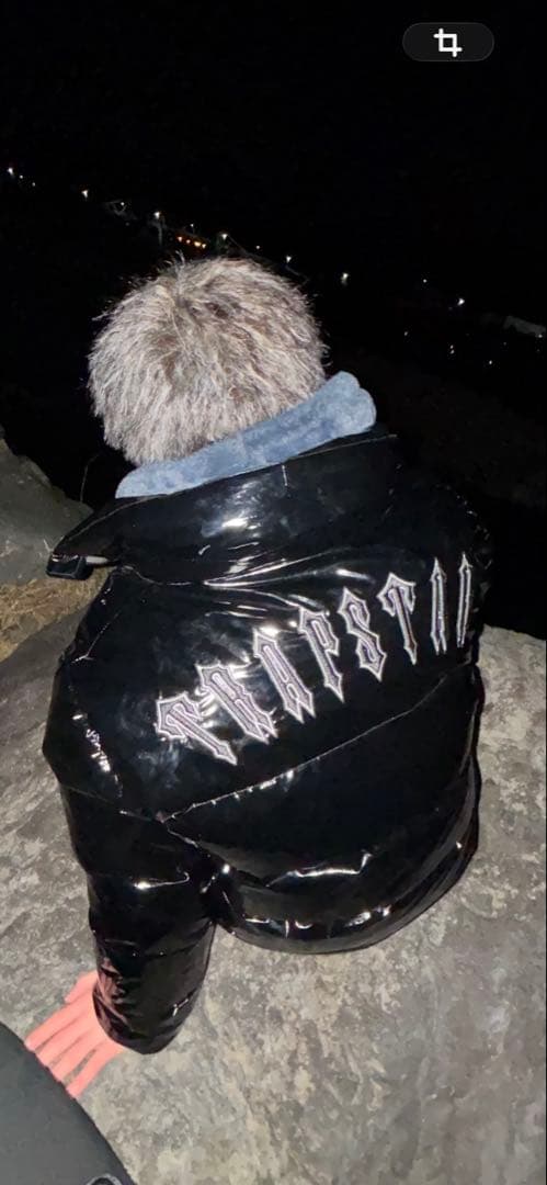 TRAPSTAR 光沢ダウンジャケット フード付き Trapstar ダウンジャケット ブラック メンズ レディース 光沢 XL