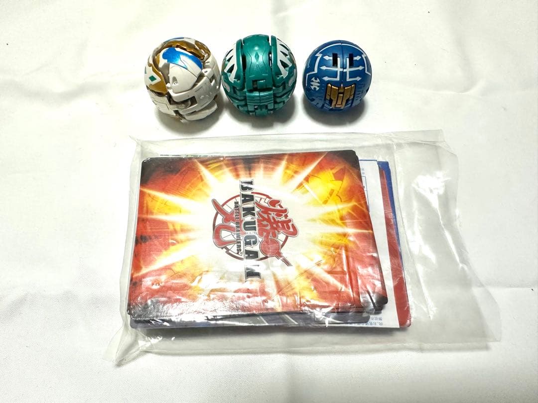 爆丸 グリフデッキ （将ファルコ、皇レオネス、軍イカラス） - メルカリ