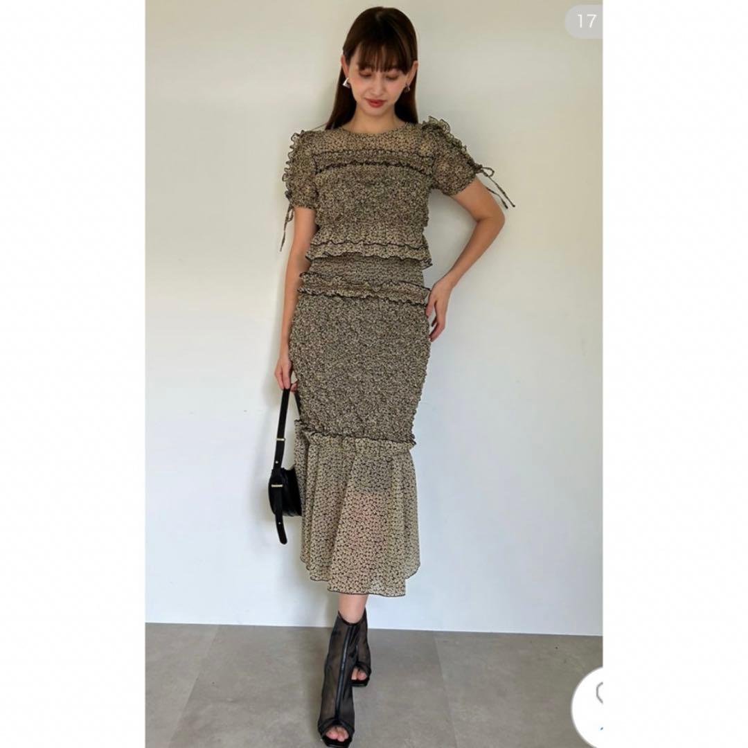 SNIDELランダムシャーリング　セットアップ SNIDEL（スナイデル） ランダムシャーリングトップス 24春夏