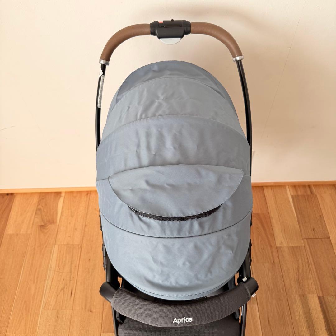 未使用級美品 2024年モデルAprica ベビーカー ラクーナエアープラス