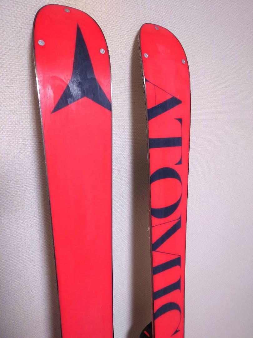 訳あり　ATOMIC　INFAMOUS　フリースタイルスキー　ツインチップ