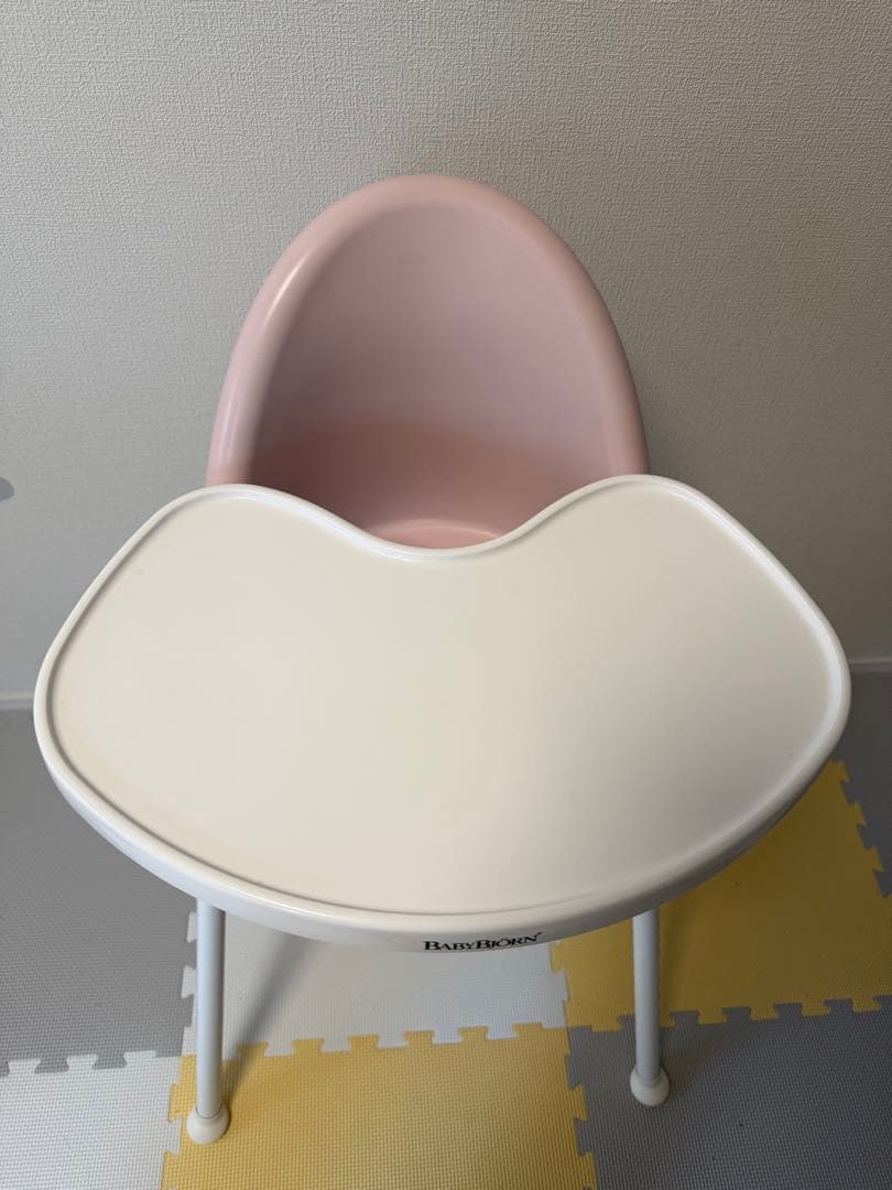 ベビービョルン ハイチェア ピンク - メルカリ