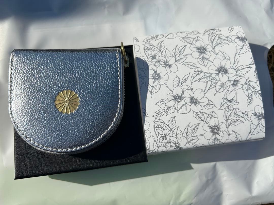 皇居限定　馬蹄型古銭入れ　シルバー　ケース 皇居限定 シルバー 馬蹄型小銭入 コインケース 銀 財布 福財布 - メルカリ