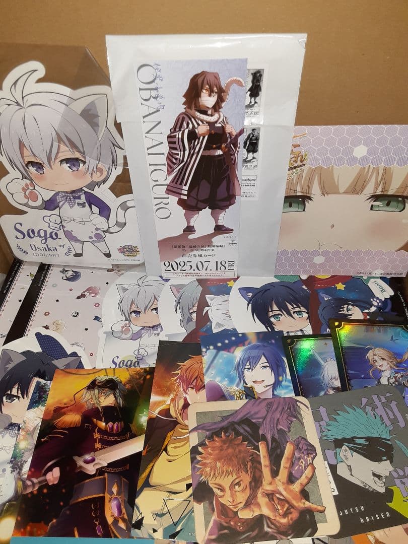 アニメグッズ 紙類・薄物 大量 まとめ売り 1000点 - メルカリ