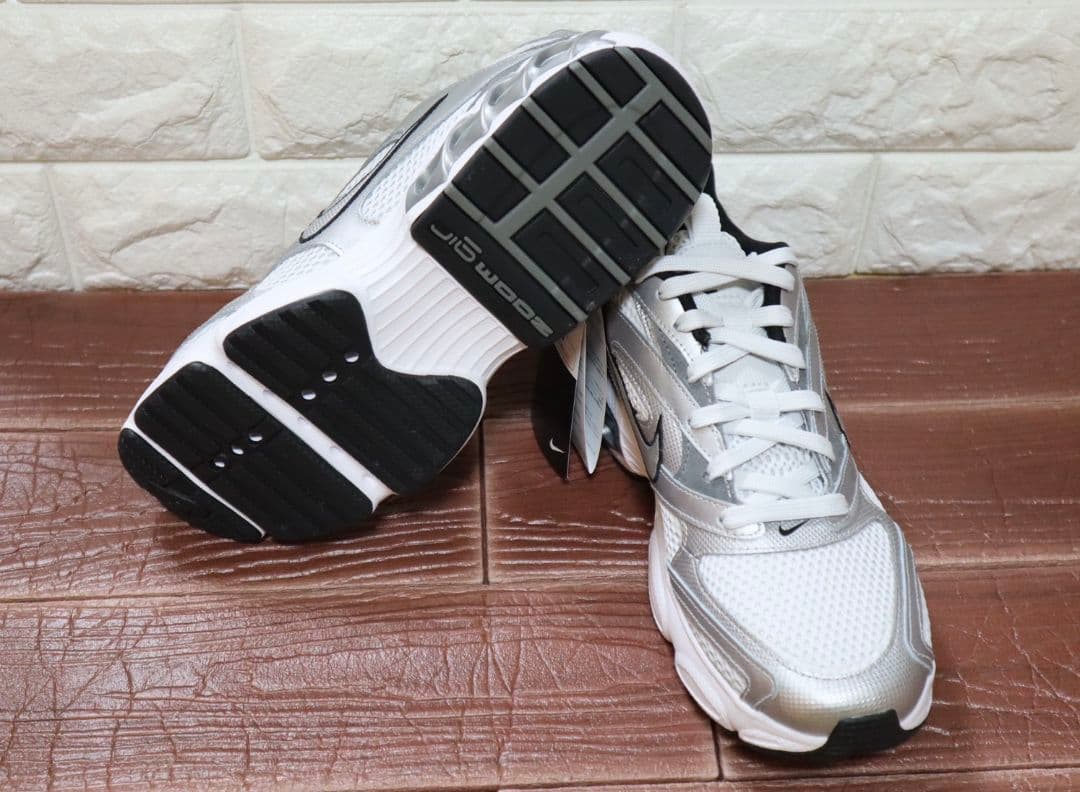 新品 25㎝ NIKE W ナイキ ZOOM AIR FIRE シルバー - メルカリ