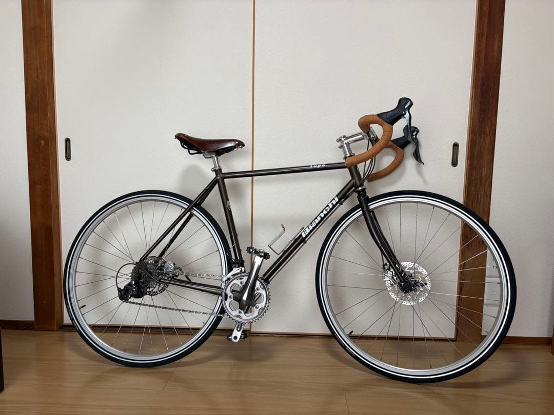 Bianchi LUPO（ビアンキ ルポ）ロードバイク BIANCHI LUPO DISC(ビアンキ ルポ ディスク) シマノTiagra完成車 2015