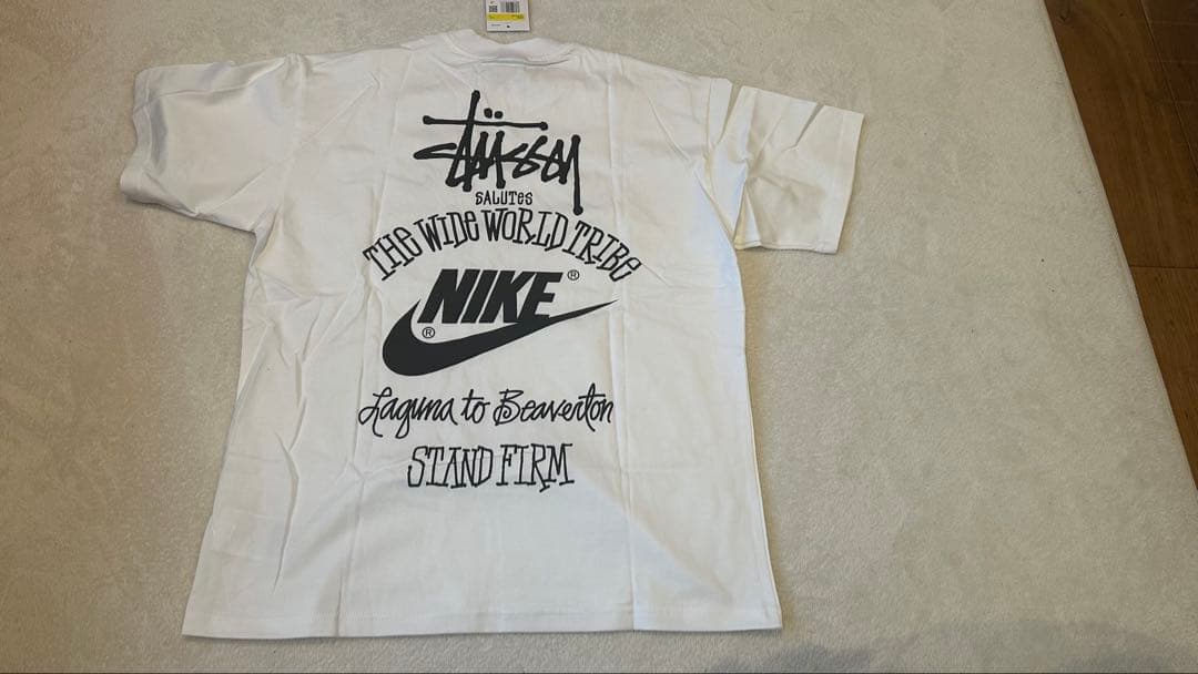 ステューシー✖️ナイキコラボ Tシャツ ジョングク着 stussy nike