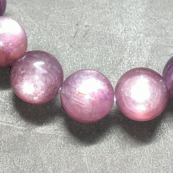 aki様。専用 蜜-⑰【マルベリー レピドライト】11.9～11㍉ 17.5㌢