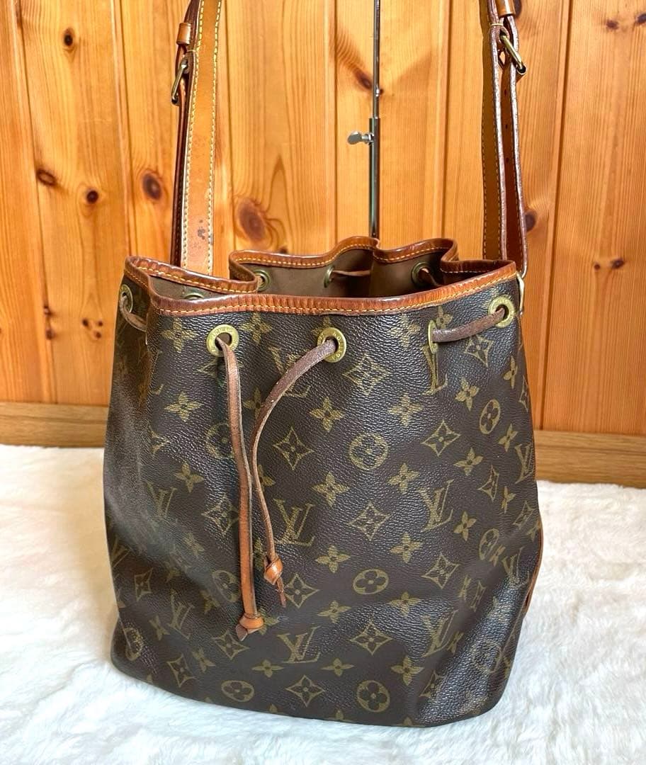 LOUIS VUITTON プチノエ モノグラム 巾着 ショルダー バッグ