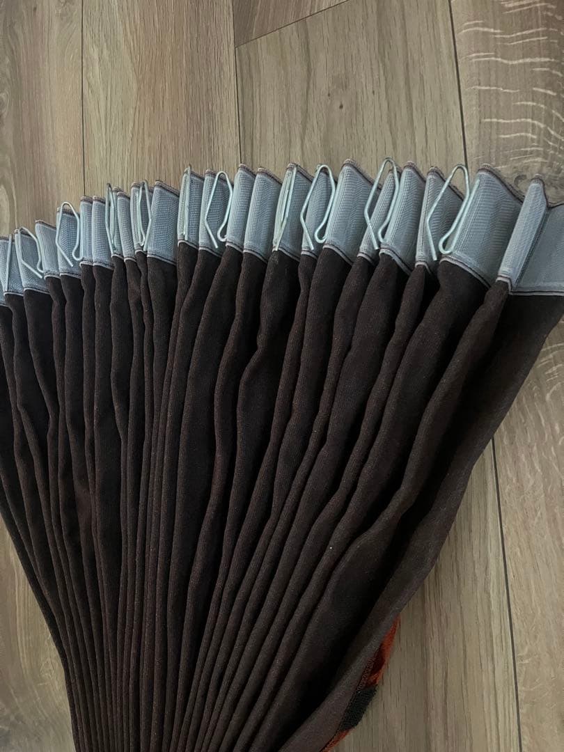 コスモスブラウンアコーディオン式仮眠カーテン 2.4m×80cm丈　トラック用品