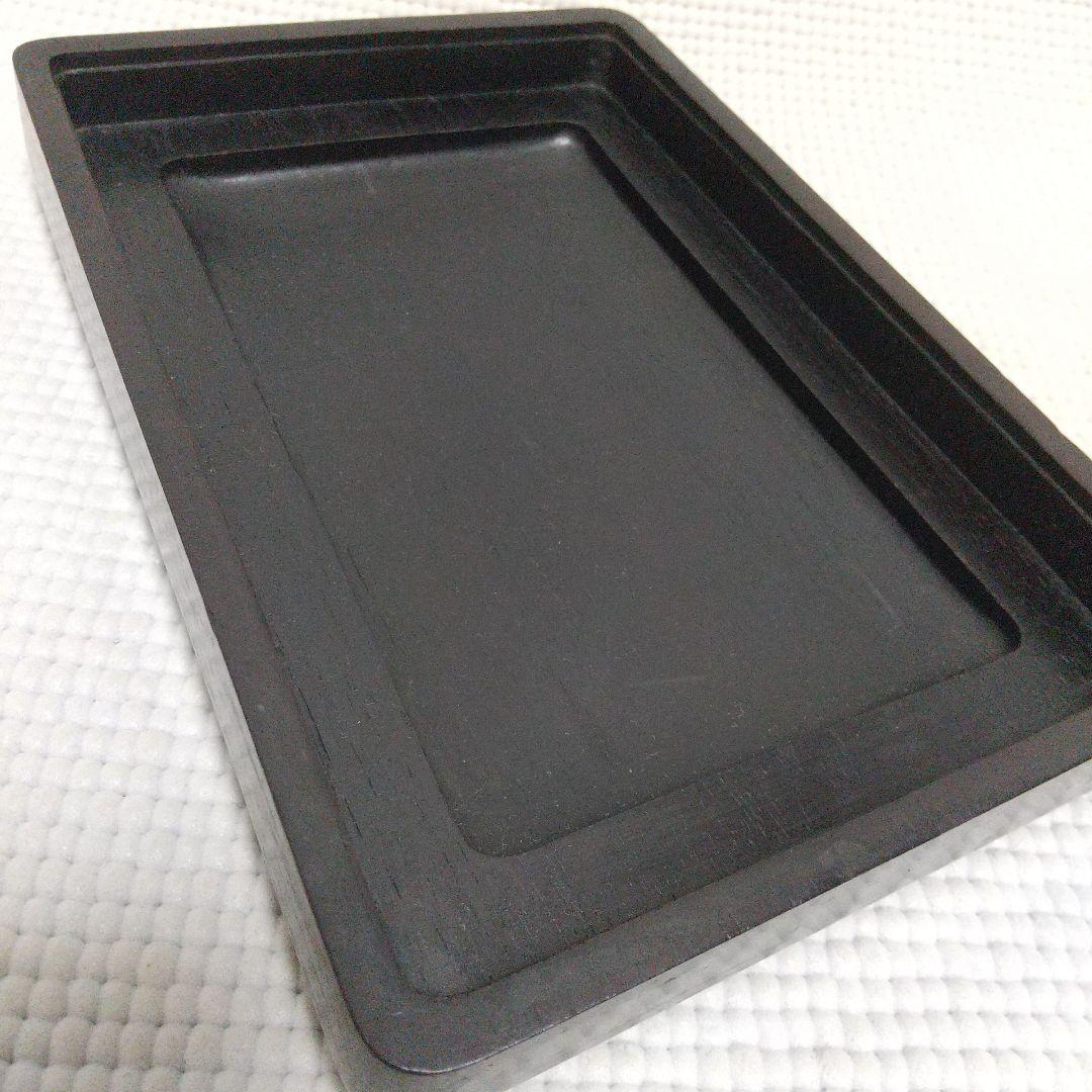 STORE4RIDERS-k*o様 雲龍が見事な浅型の硯／黒檀(?)の木箱入り