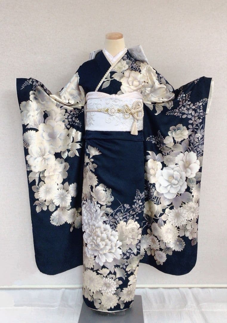 るなのあ 紺色 振袖フルセット - メルカリ