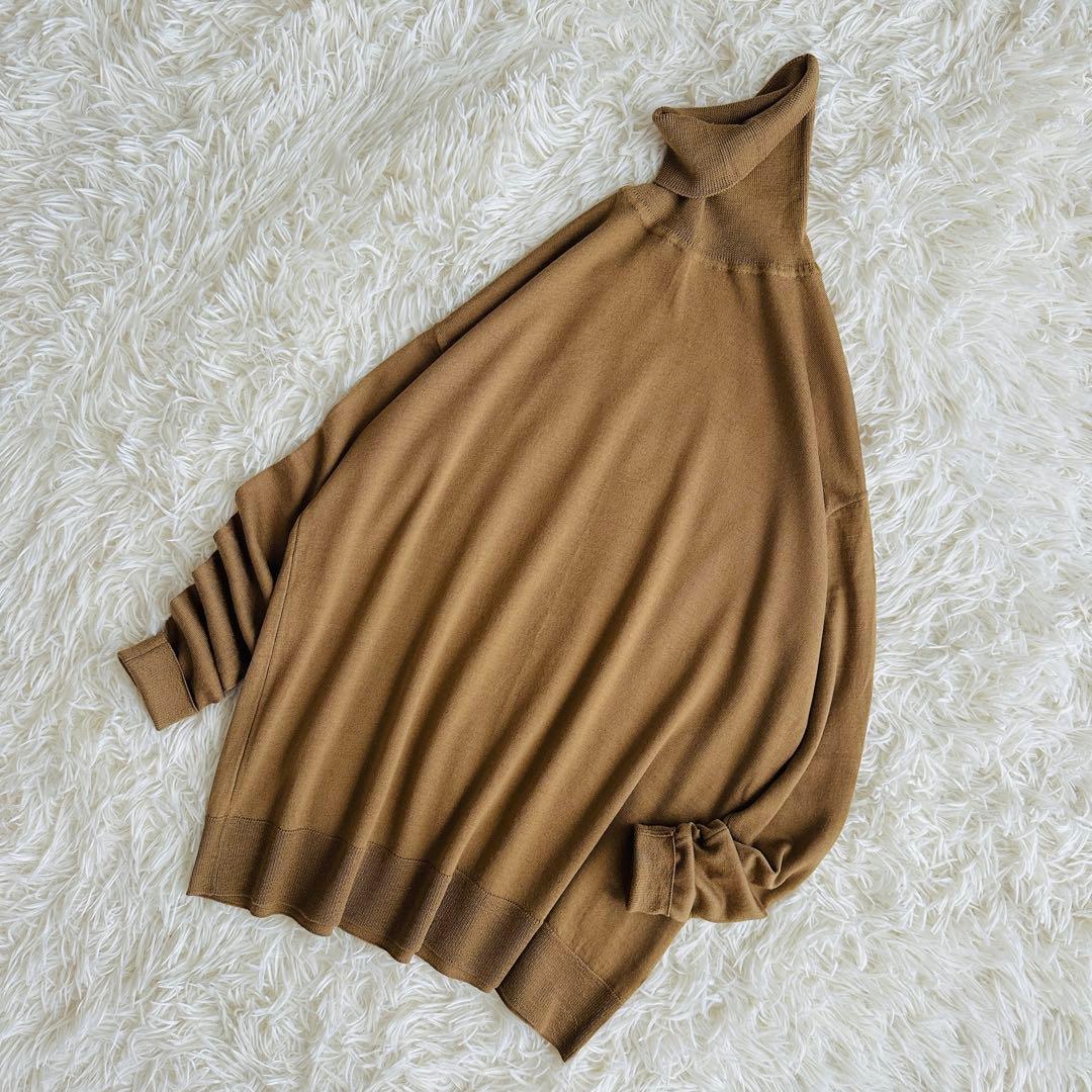 美品✨ドゥーズィエムクラス MILLENNIUM タートルネック キャメル Deuxieme Classe（ドゥーズィエムクラス）の「MILLENNIUM