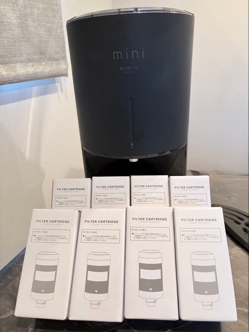 <Mちゃん☆自己紹介閲覧お願いします> エブリィフレシャスミニ 浄水】卓上型の小さなウォーターサーバーevery frecious mini
