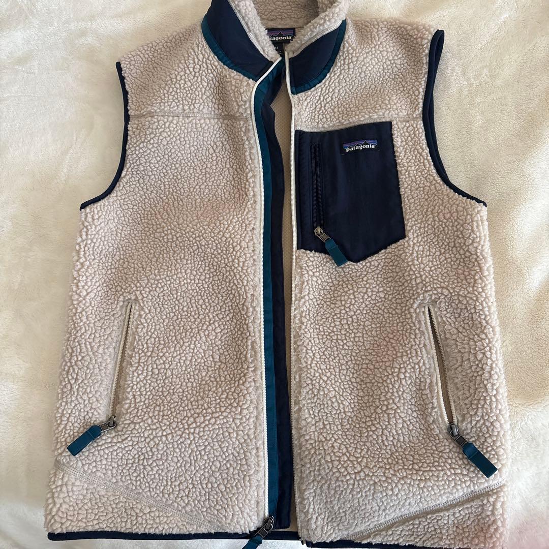 patagonia フリースベスト アイボリー/ネイビー Patagonia フリースベスト アイボリー/ネイビー - メルカリ
