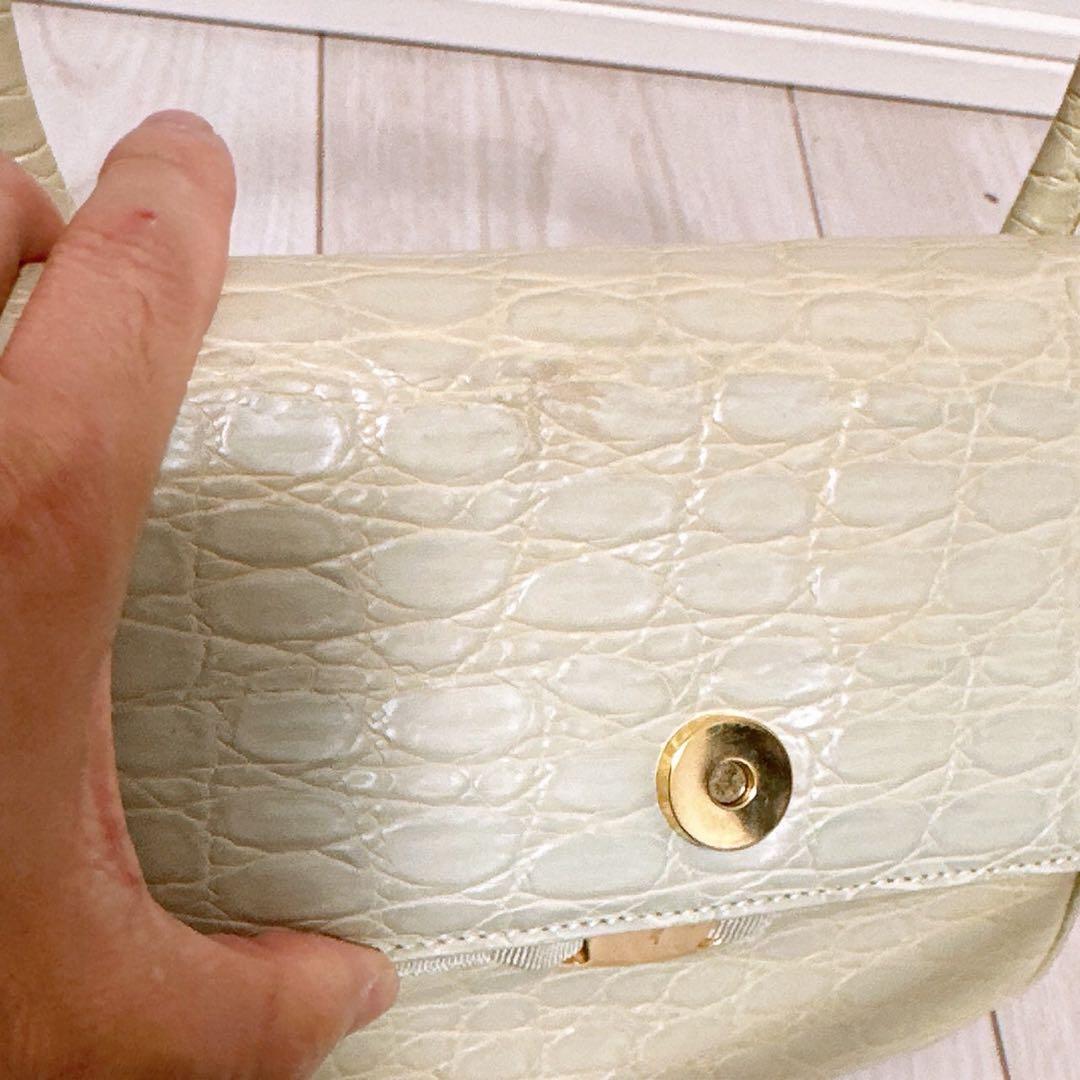 《美品》Ferragamo(フェラガモ)2wayバッグ　レザー　ヴァラ