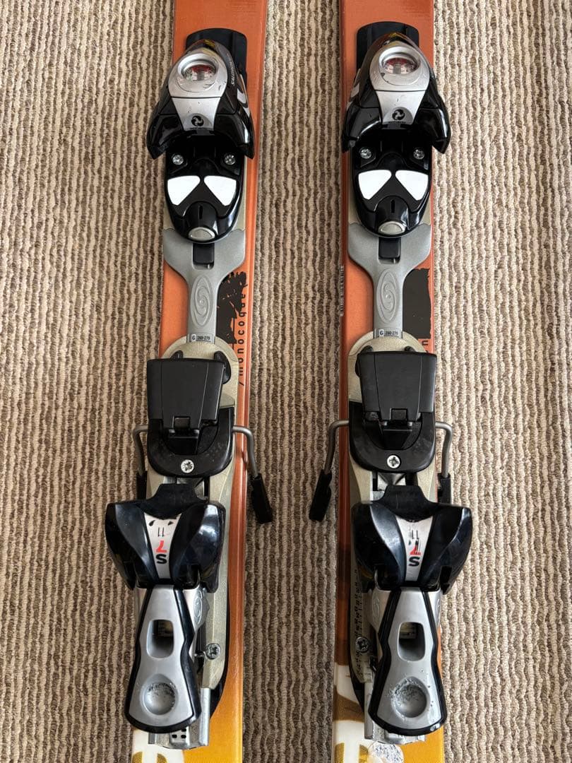 SALOMON VEスキー板（ビンディング付）・キザキストック・収納ケース