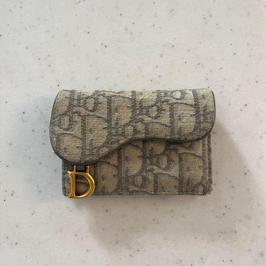 SADDLE フラップ カードホルダー DIOR☆お財布としても使える】SADDLE フラップ カードホルダー (Dior