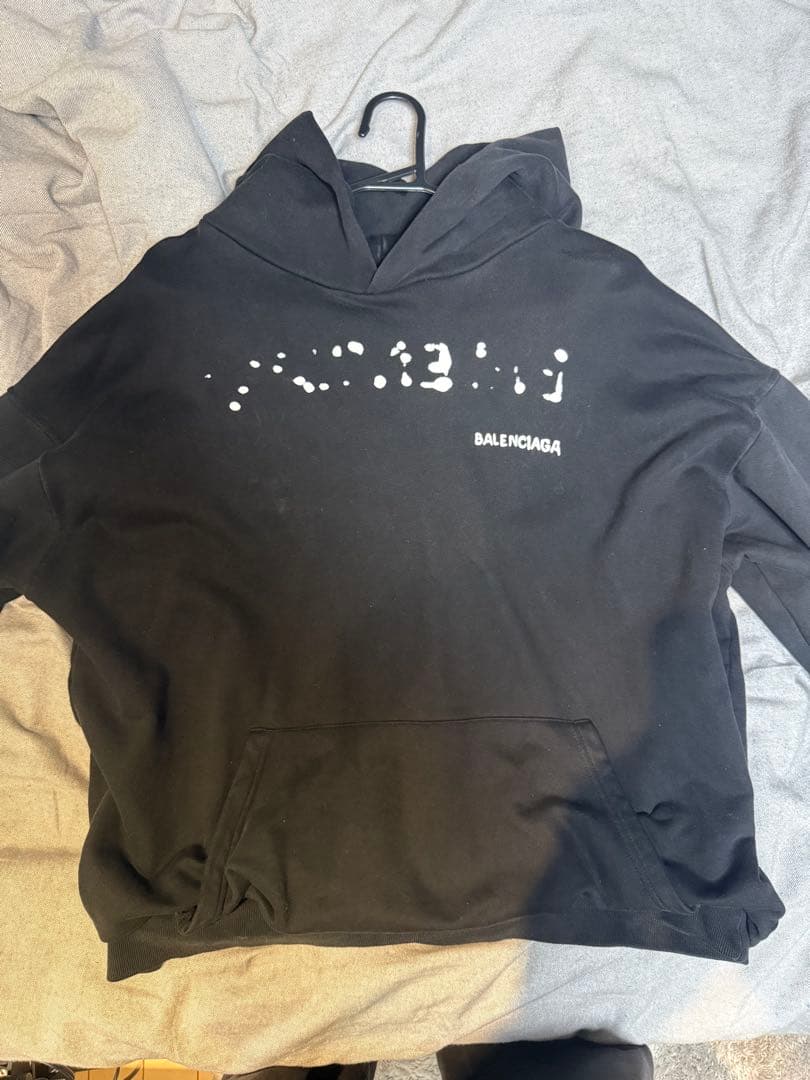 BALENCIAGA スプラッター加工 ブラックパーカー