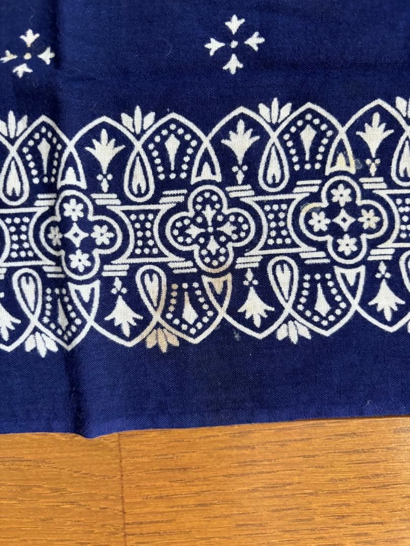 60s ヴィンテージバンダナ アイアンクロス ネイビー - メルカリ