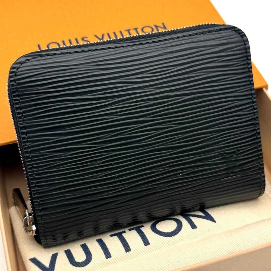 【新品近い】ルイヴィトンエピ ジッピーパースケース小銭入れ LOUIS VUITTON（ルイ・ヴィトン） （新品・未使用品）ルイ ヴィトン