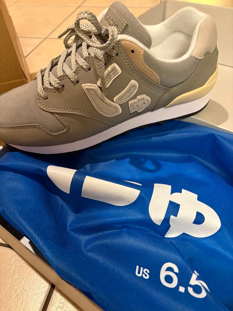 にゅ〜ず NYU'S（SANGACIO）「にゅ」スニーカー 24.5cm グレー - メルカリ