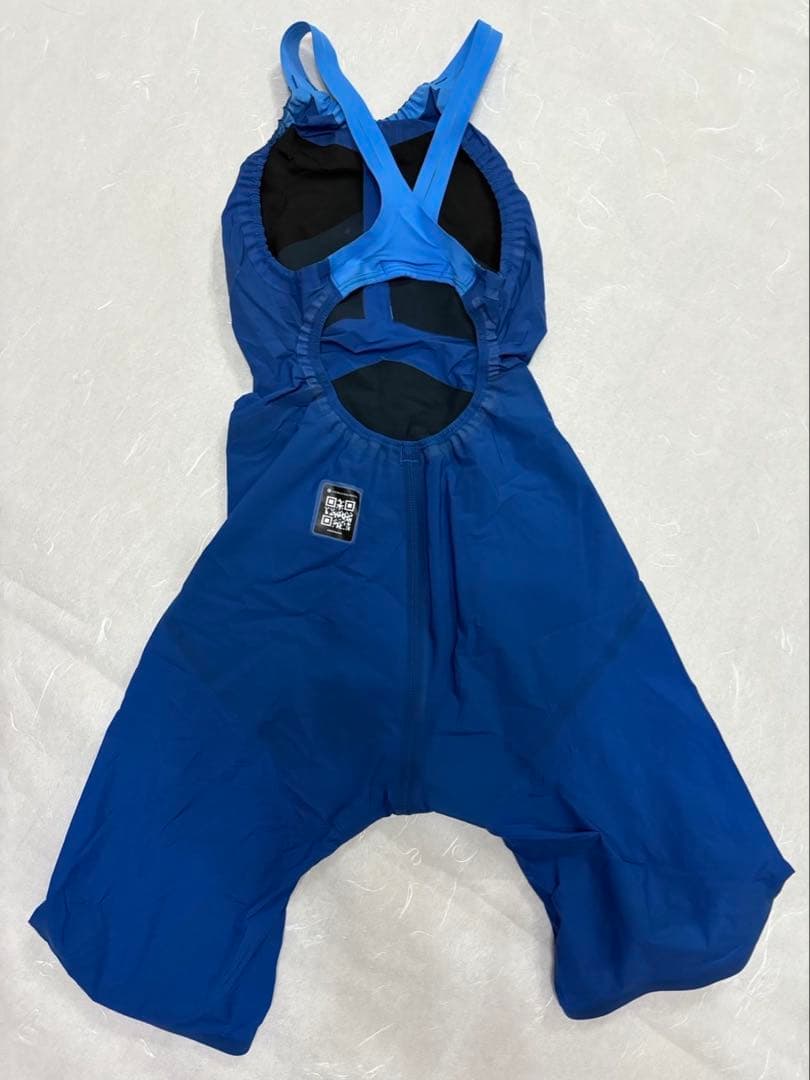 ⭐️最終値下げ⭐️arena アリーナ ひざ上 競泳水着 ARN-4002W - メルカリ