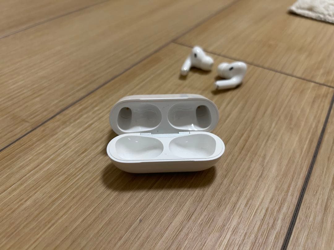 AirPods Pro 本体【箱、説明書、未使用イヤーチップ付き】 動作確認済