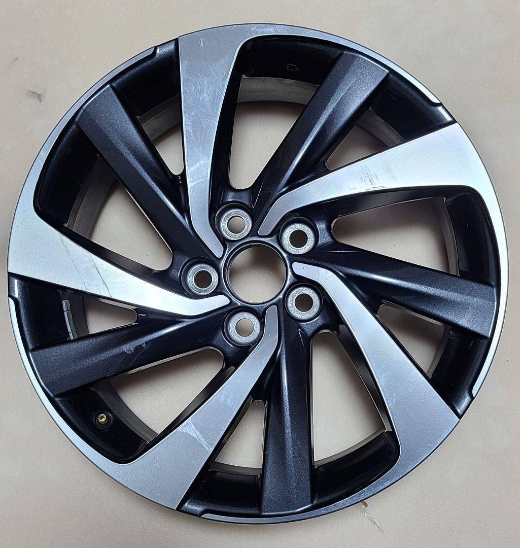 60ハリアー(ターボ車用)純正アルミホイール 1本 - メルカリ