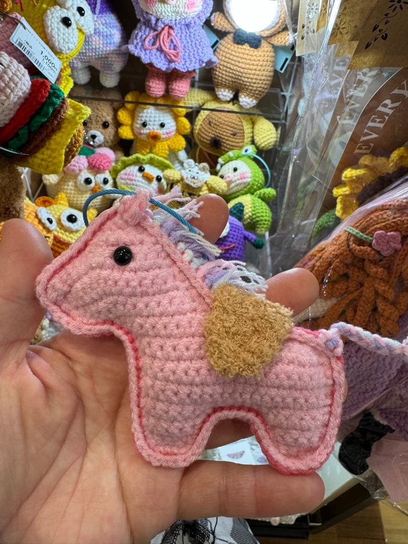 ピンクの馬型あみぐるみ - メルカリ