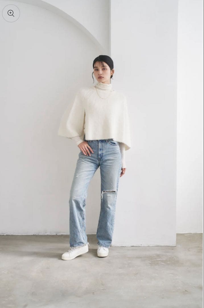 connse コンセ フォックスファーケープポンチョ 白 - メルカリ