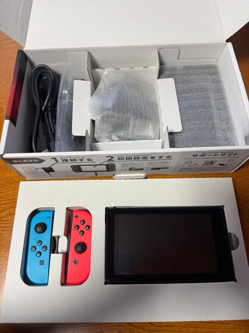 Nintendo Switch スイッチ　本体 周辺機器おまけあり Nintendo Switch すぐに遊べるセット 純正アダプタ・ドック付き
