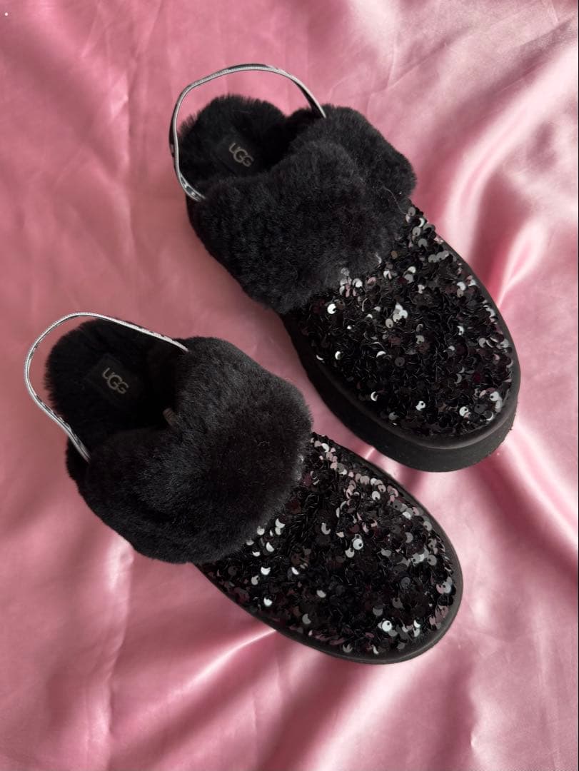 【UGG】Funkette Chunky Sequin 厚底ファーサンダル 26 UGG FUNKETTE CHUNKY SEQUIN FLAT – AKIRA