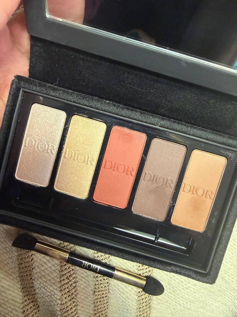 Dior アイシャドウパレット 5色入り クリスマスコフレ2022 - メルカリ