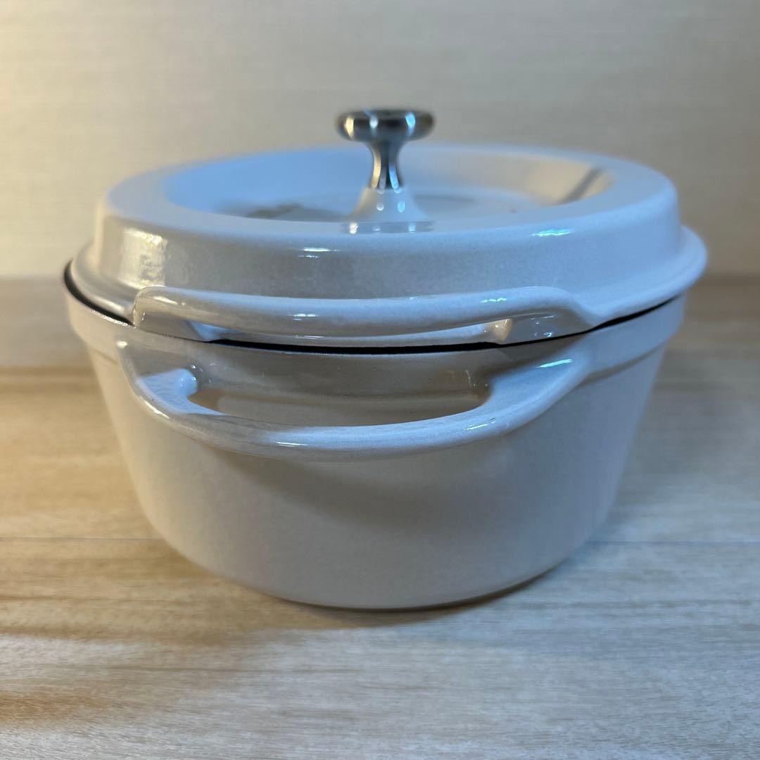 バーミキュラ　オーブンポットラウンド　18cm ベージュ　両手鍋　鍋